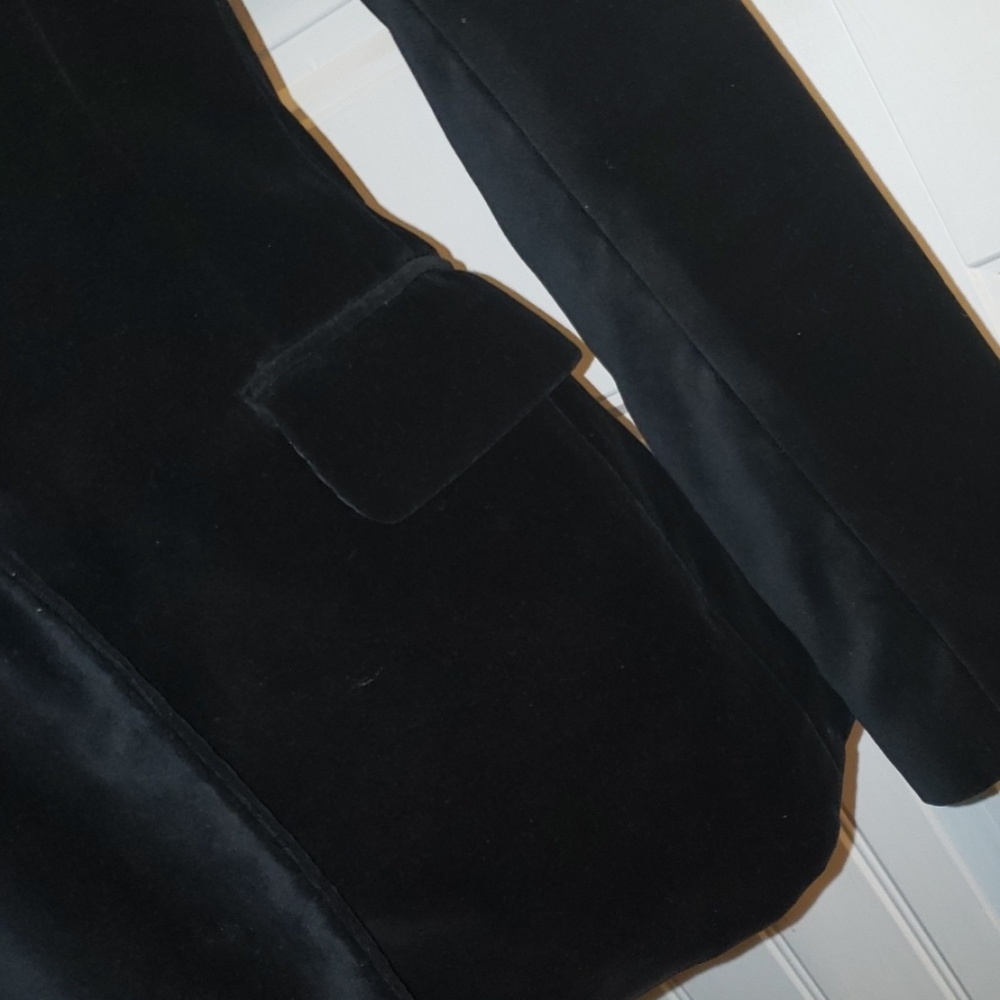 🧥 Black "Velvet" Blazer (0148) - Picture 2 of 5